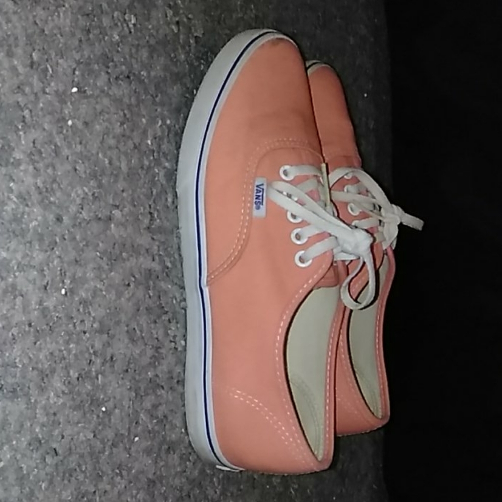 Vans - Picture 2 of 3